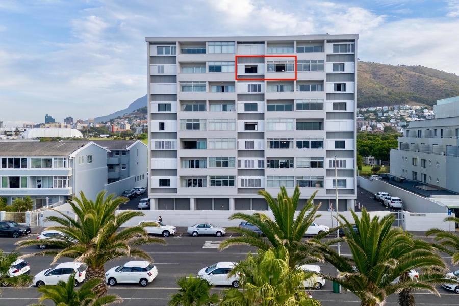 2 Bedroom Property for Sale in Mouille Point Western Cape